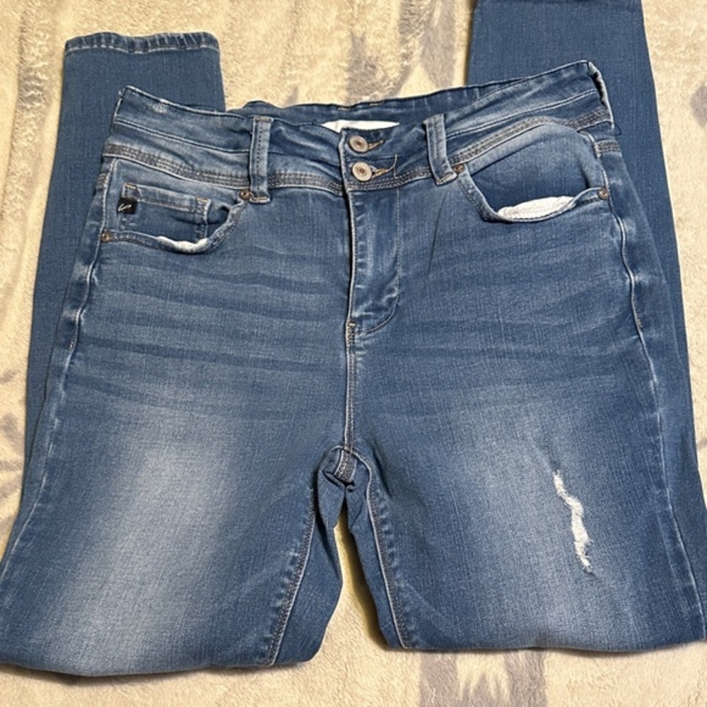 A51. KanCan Women's Distressed high rise Skinny Jeans in Blue size 29